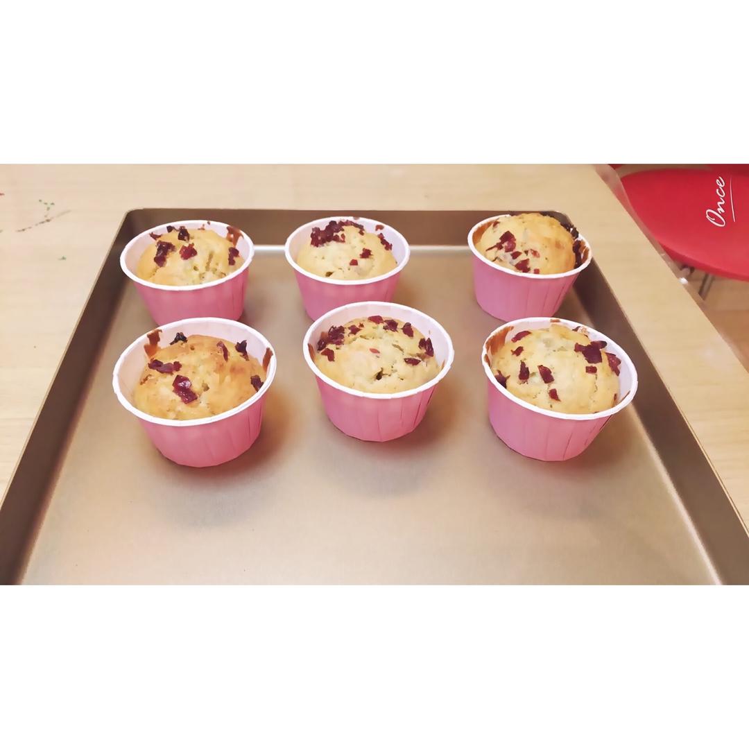 少女心的香蕉蔓越莓玛芬