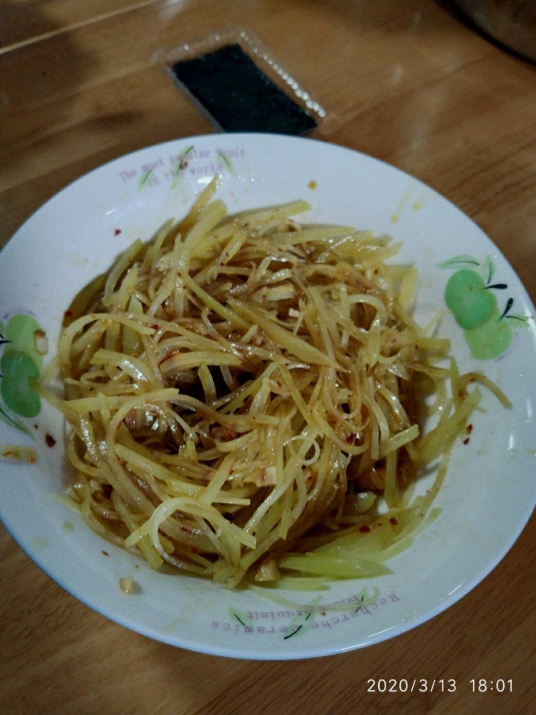 凉拌酸辣土豆丝