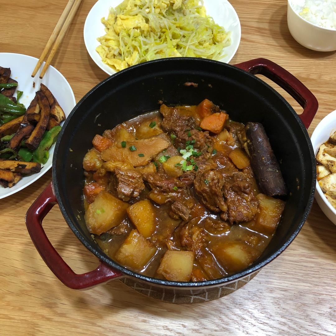 番茄土豆炖牛腩
