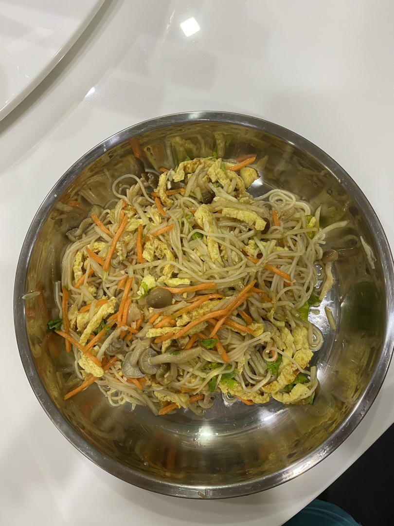 夏天的味道：荞麦鸡丝凉面