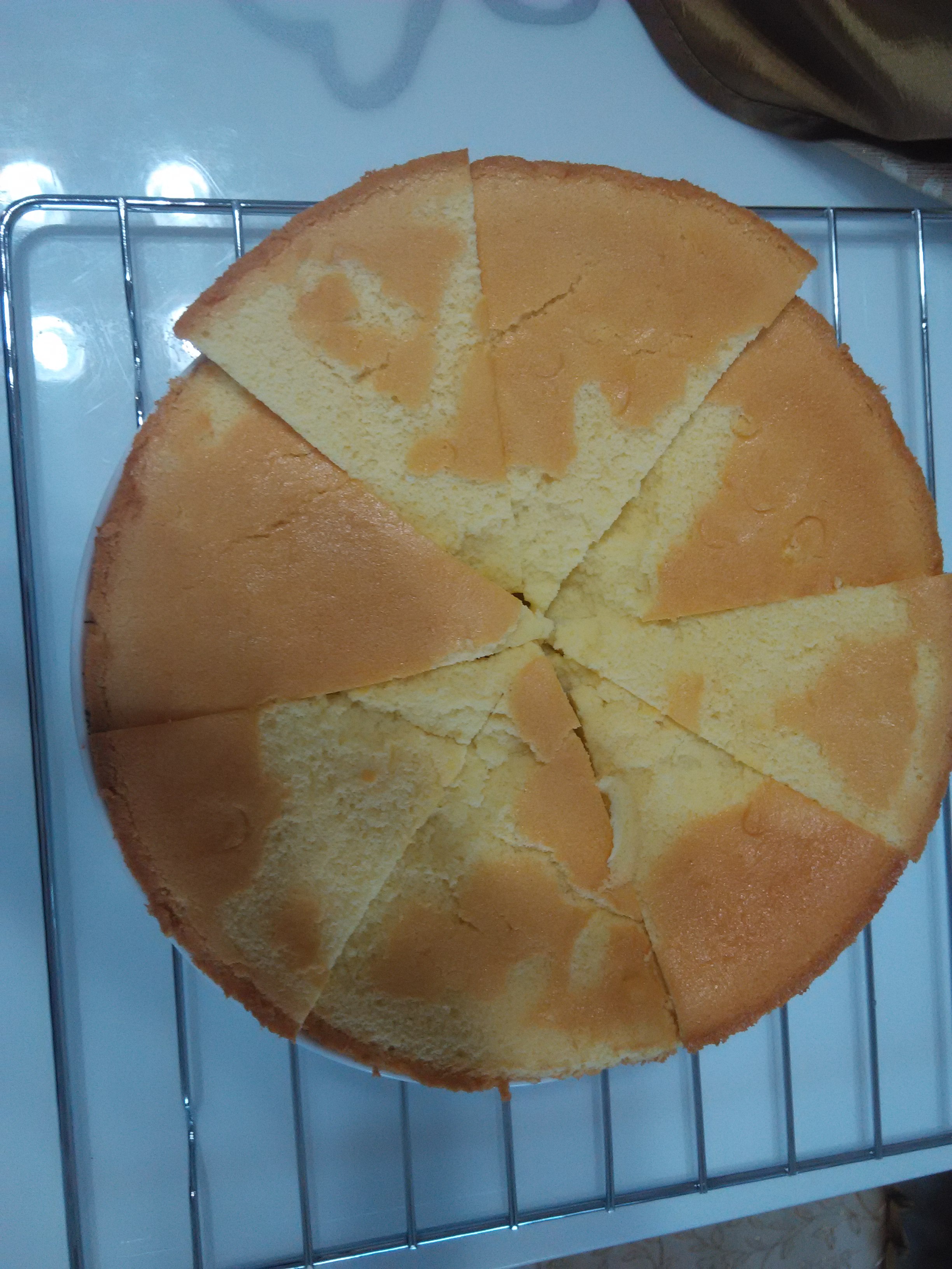 烤箱做蛋糕（戚风蛋糕的做法）