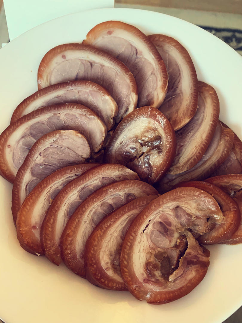 酱肘子