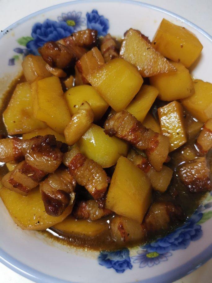 豆浆66做的红烧肉炖土豆(丝毫不腻)