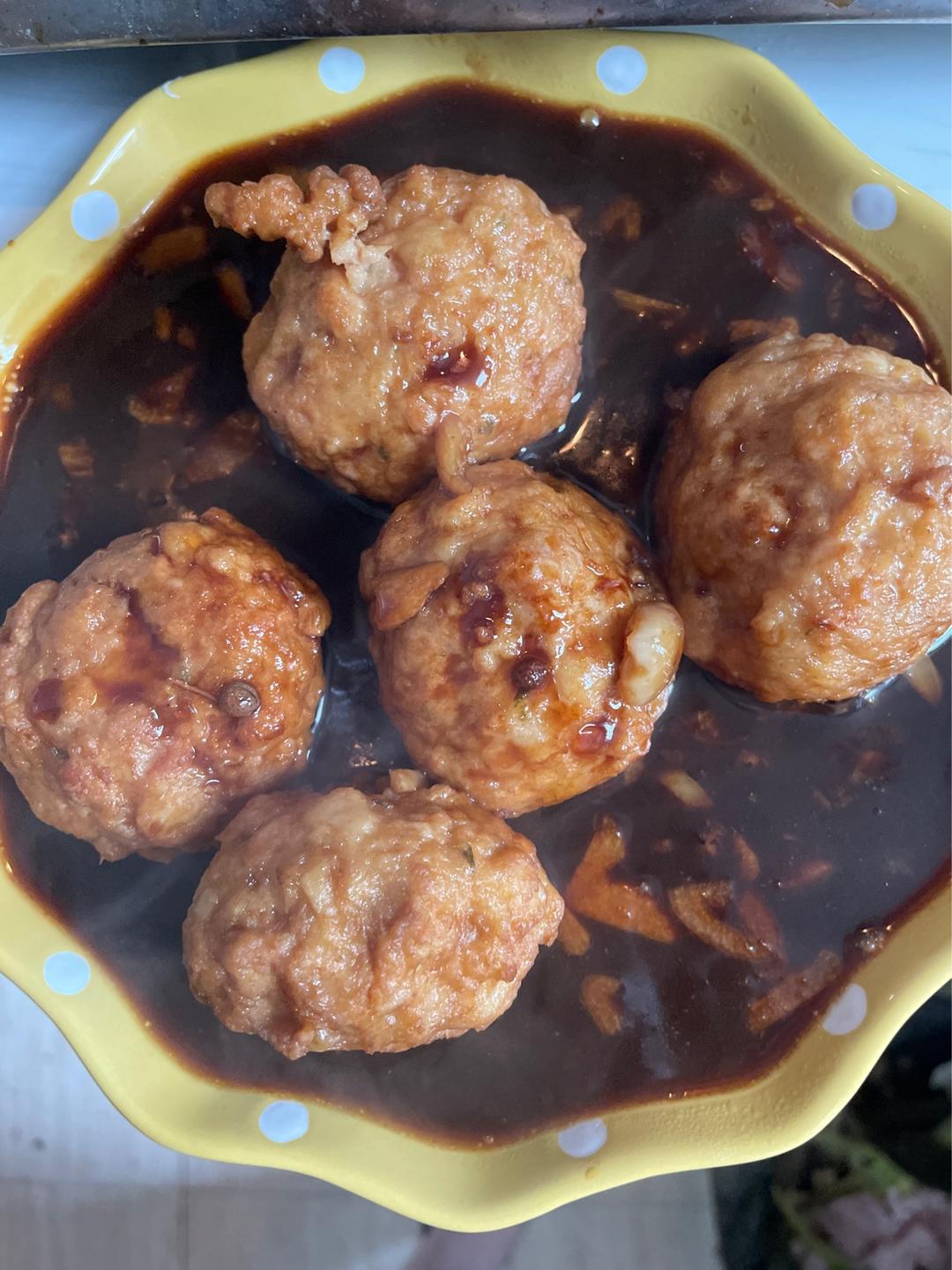 四喜丸子（红烧狮子头）