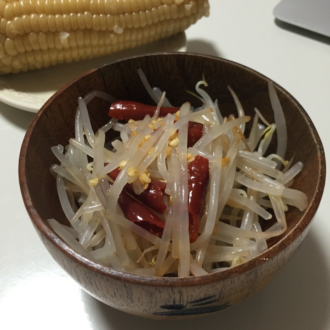 凉拌豆芽