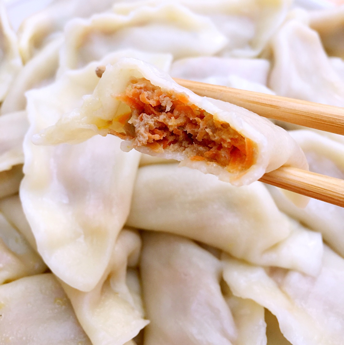 红萝卜羊肉饺子