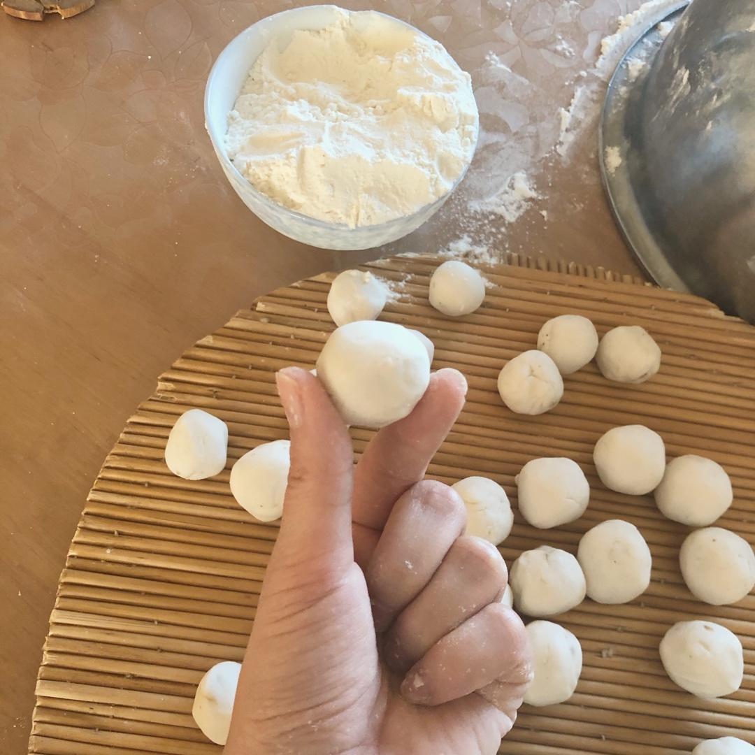 黑芝麻汤圆