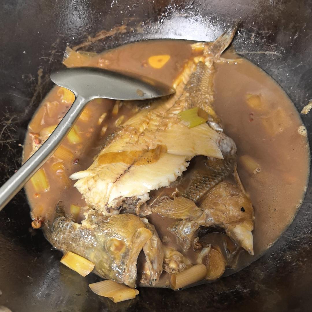 家常红烧鱼