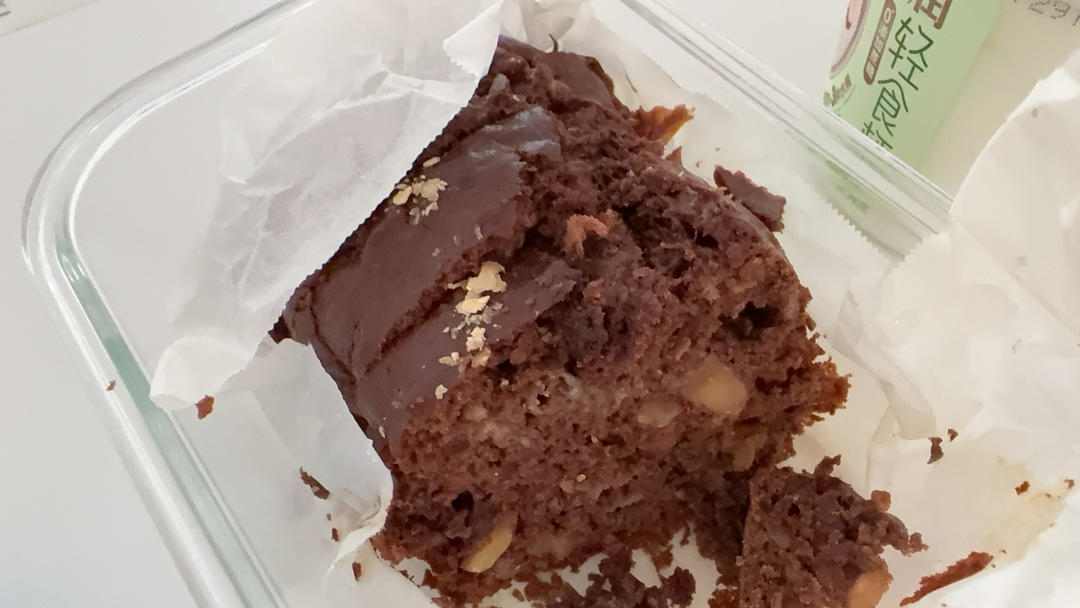 不用打发任何东西的低脂可可香蕉磅蛋糕