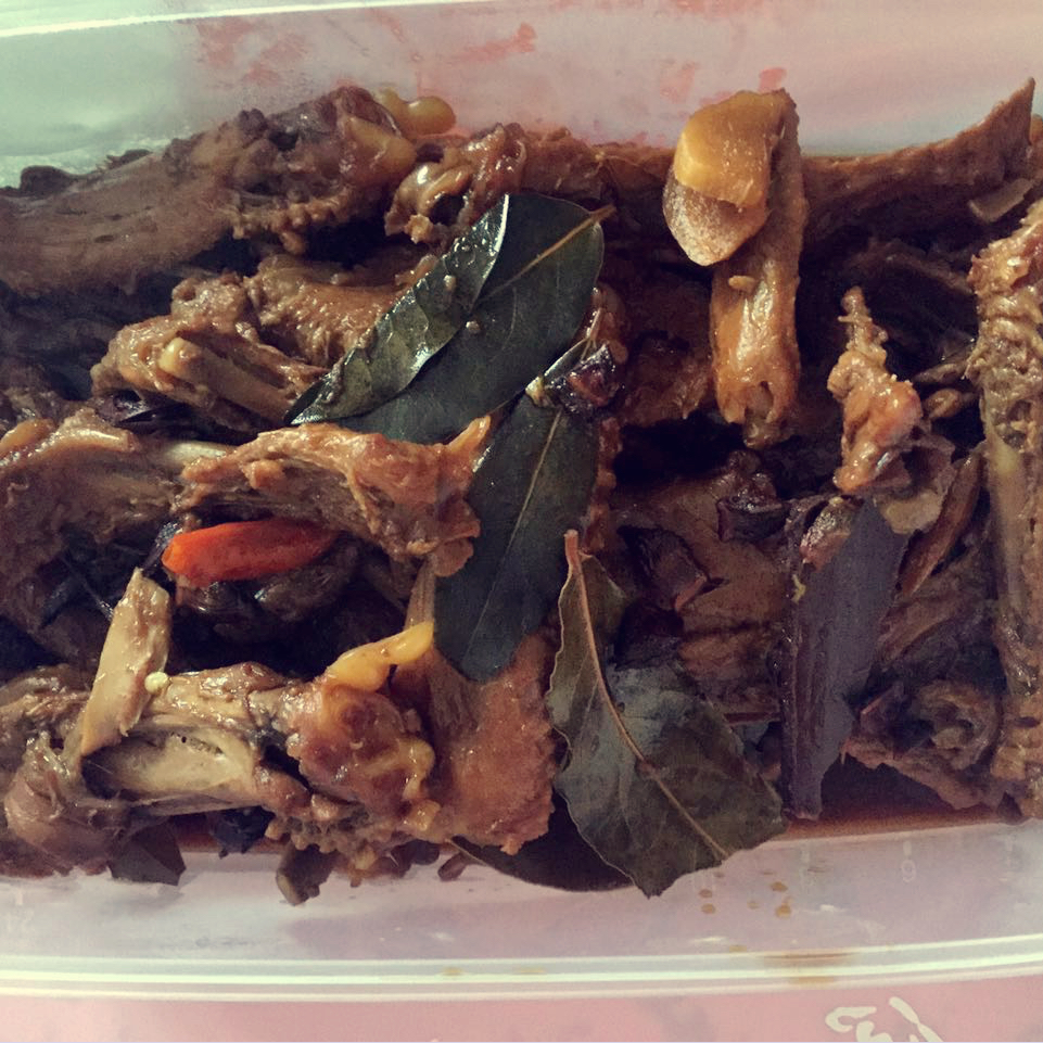 卤鸭掌