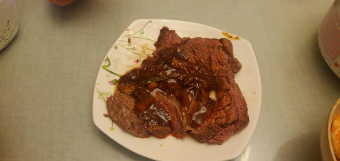 【Roast Beef/ローストビーフ】不用烤箱！只用电饭煲的日式低温慢烤牛肉