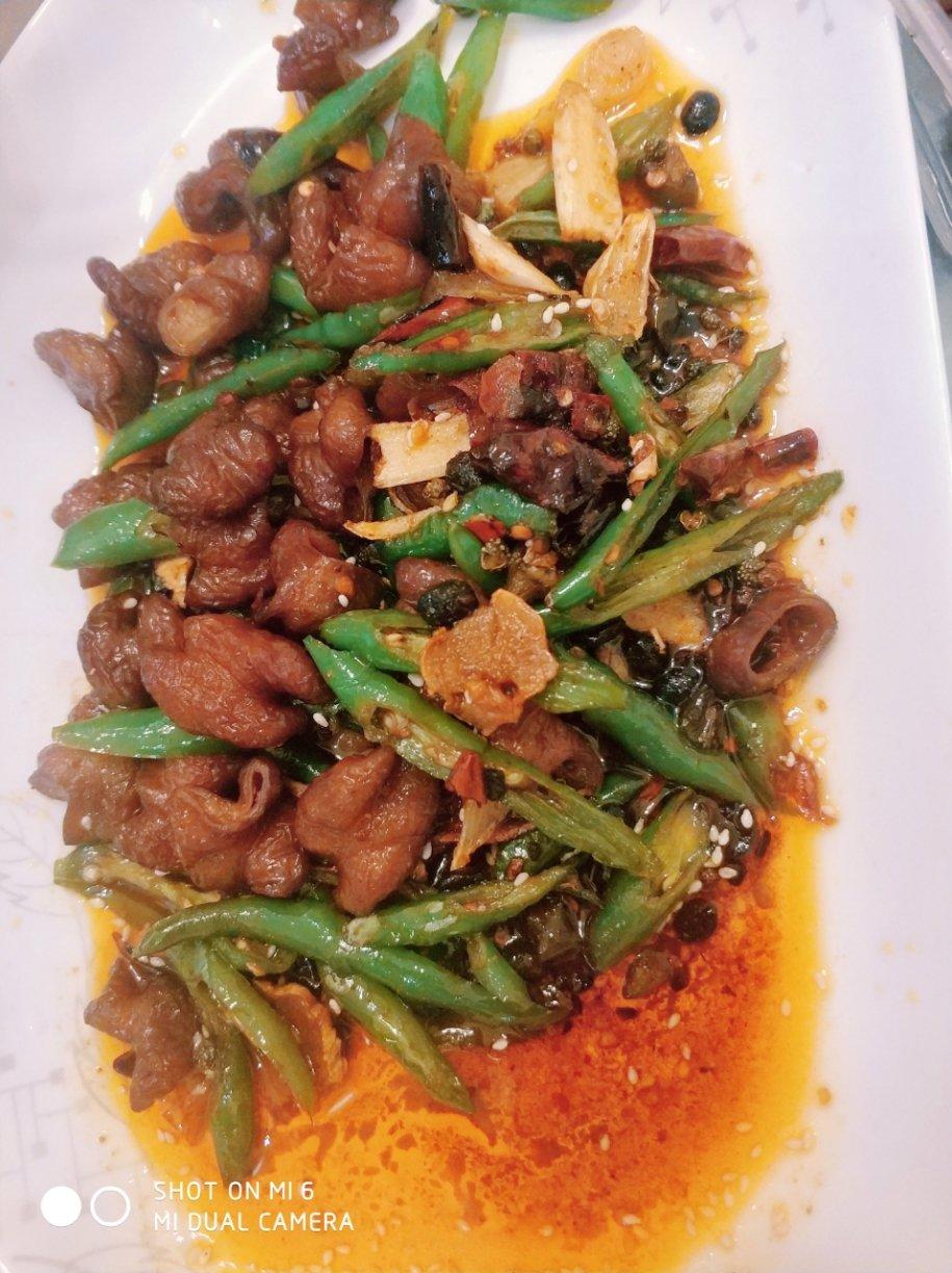 干煸肥肠