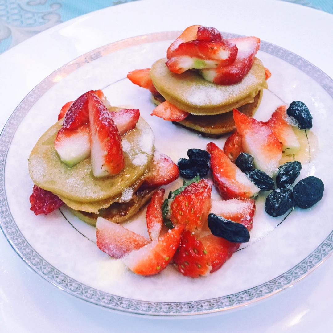英式蜂蜜草莓松饼Pancake