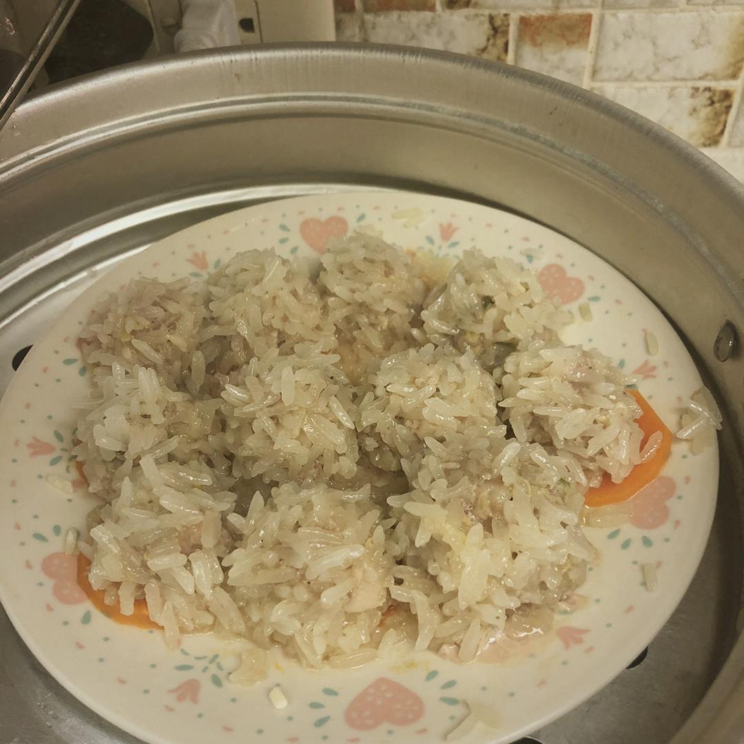 蒸糯米肉丸子