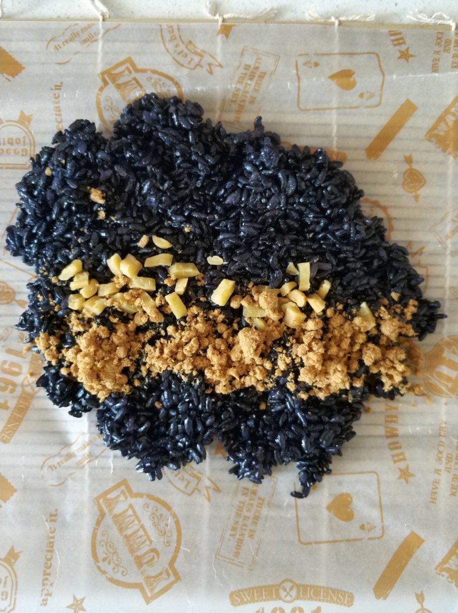 蒸饭包油条（乌饭）