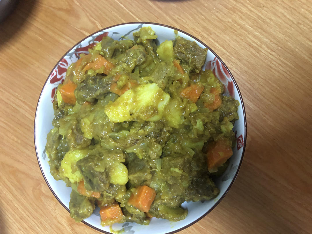 咖喱土豆炖牛腩