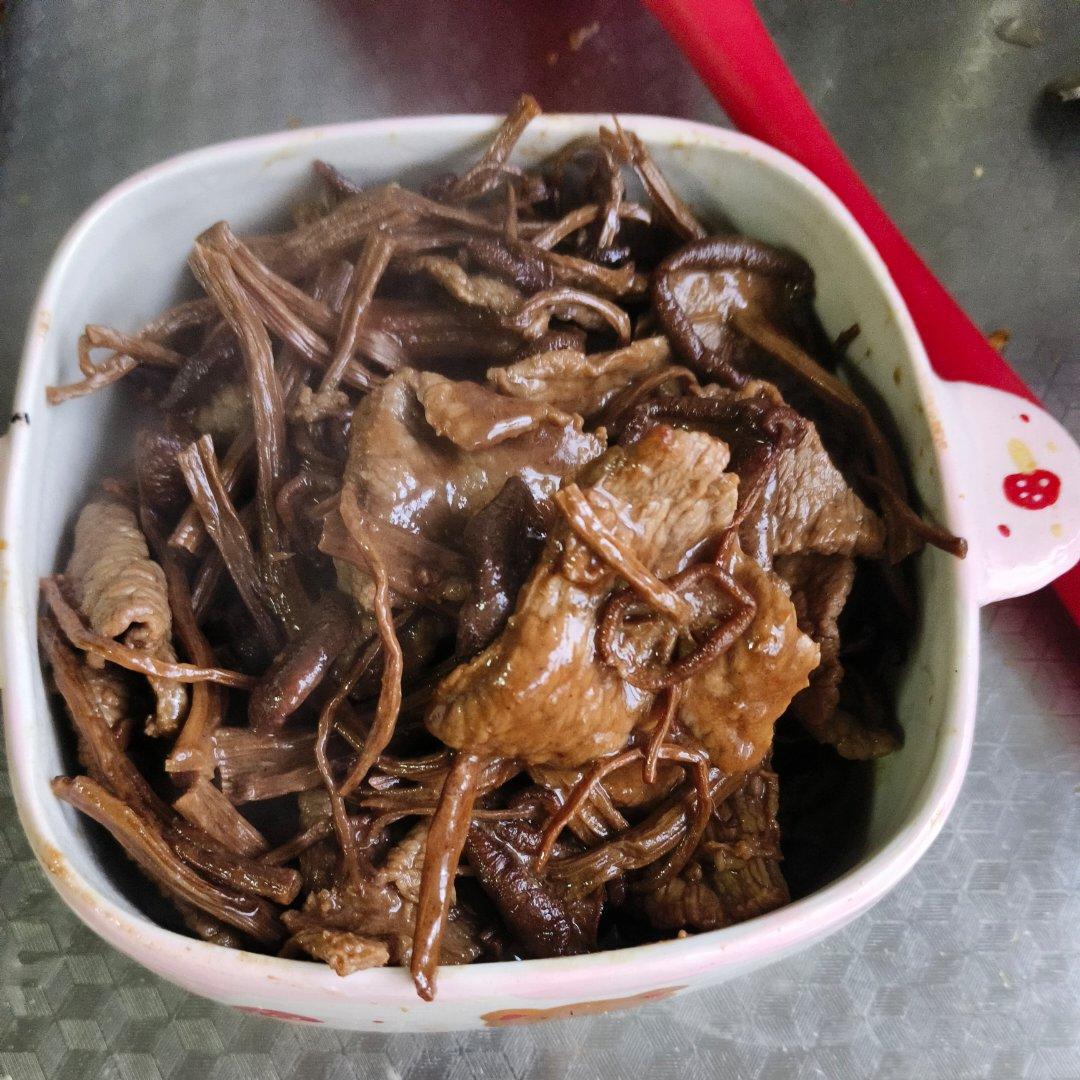 茶树菇牛柳