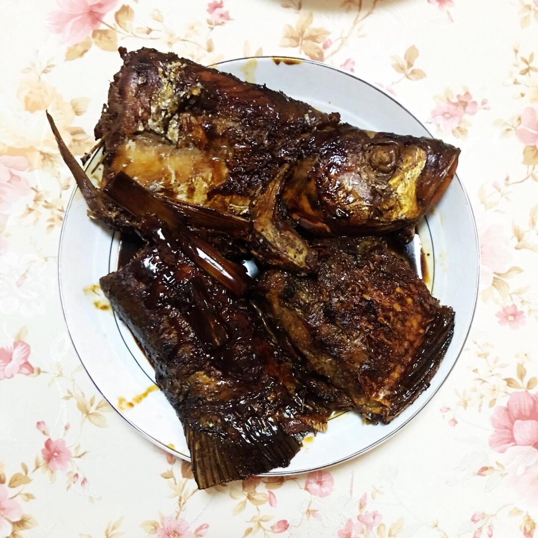 家常红烧鱼