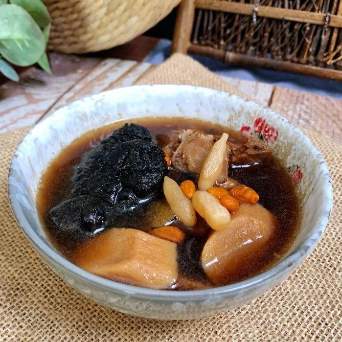 熟地山药汤（滋补肾精）的做法
