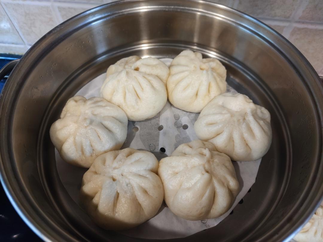 肉包子,杠杠的