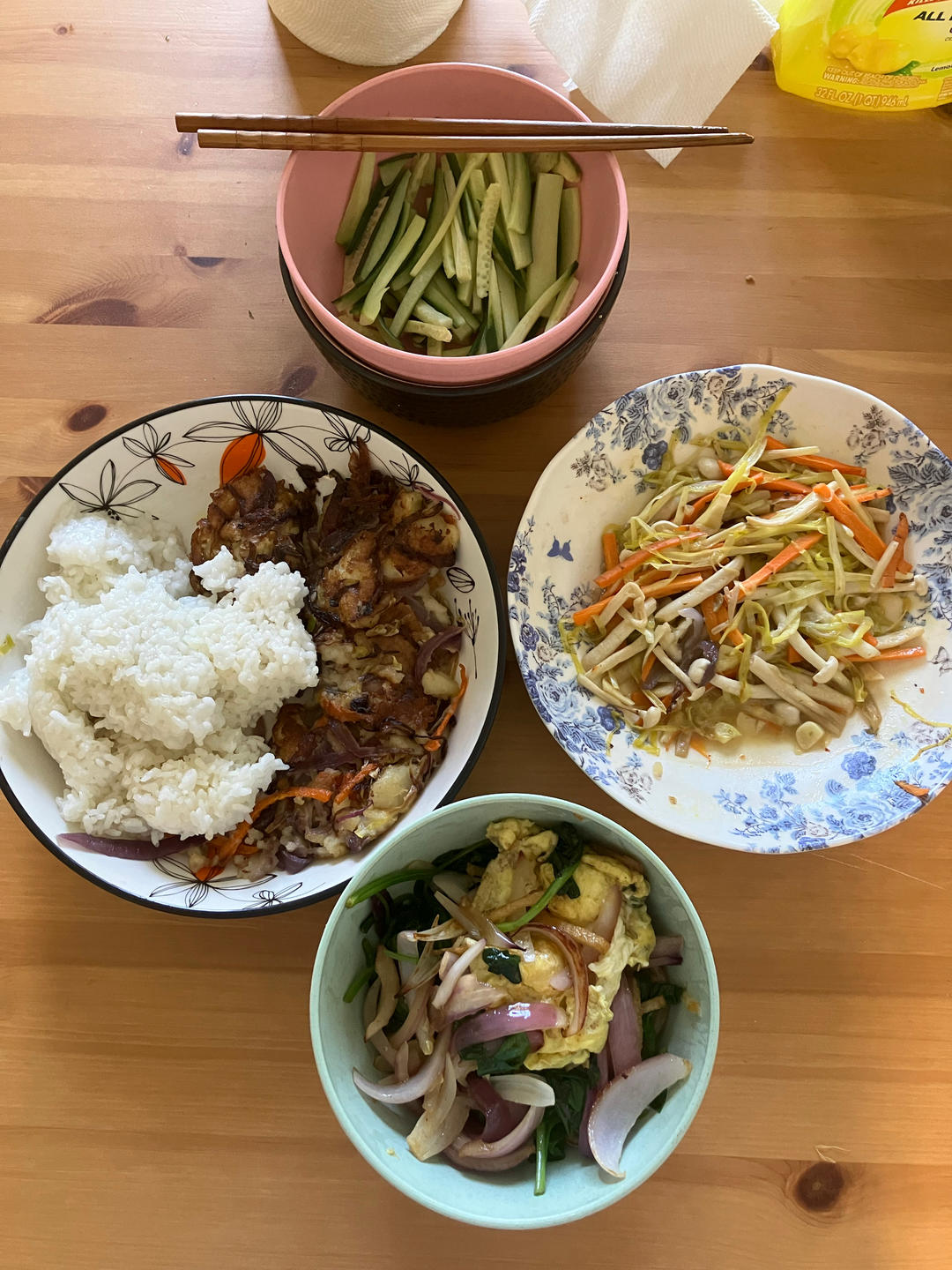 跟韩国同学学到的韩国泡菜饼（韩国海鲜泡菜饼）