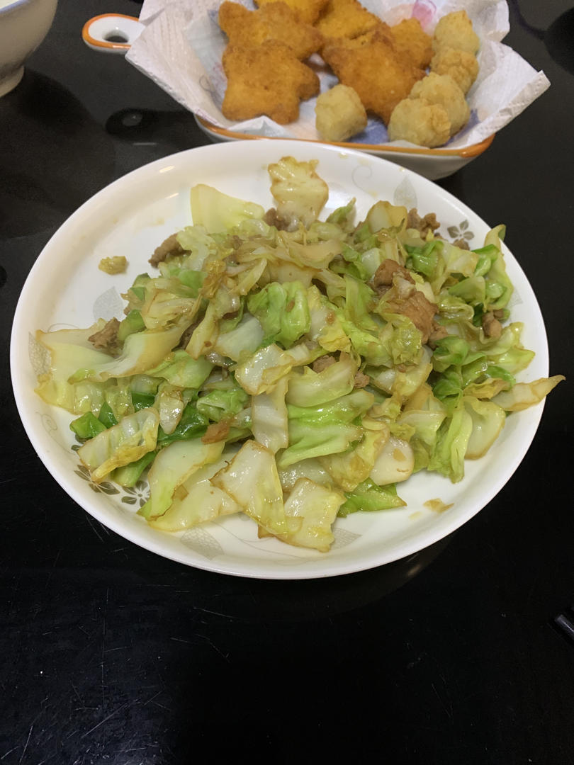 包菜炒肉