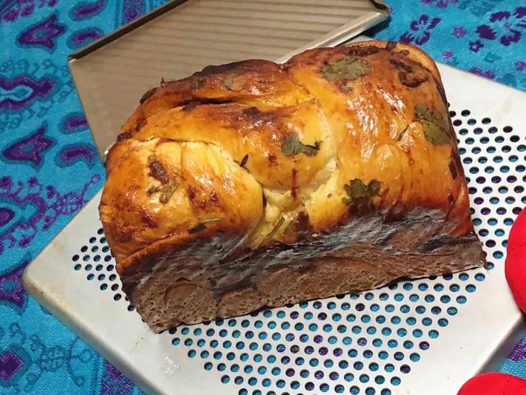 香葱肉松手撕吐司