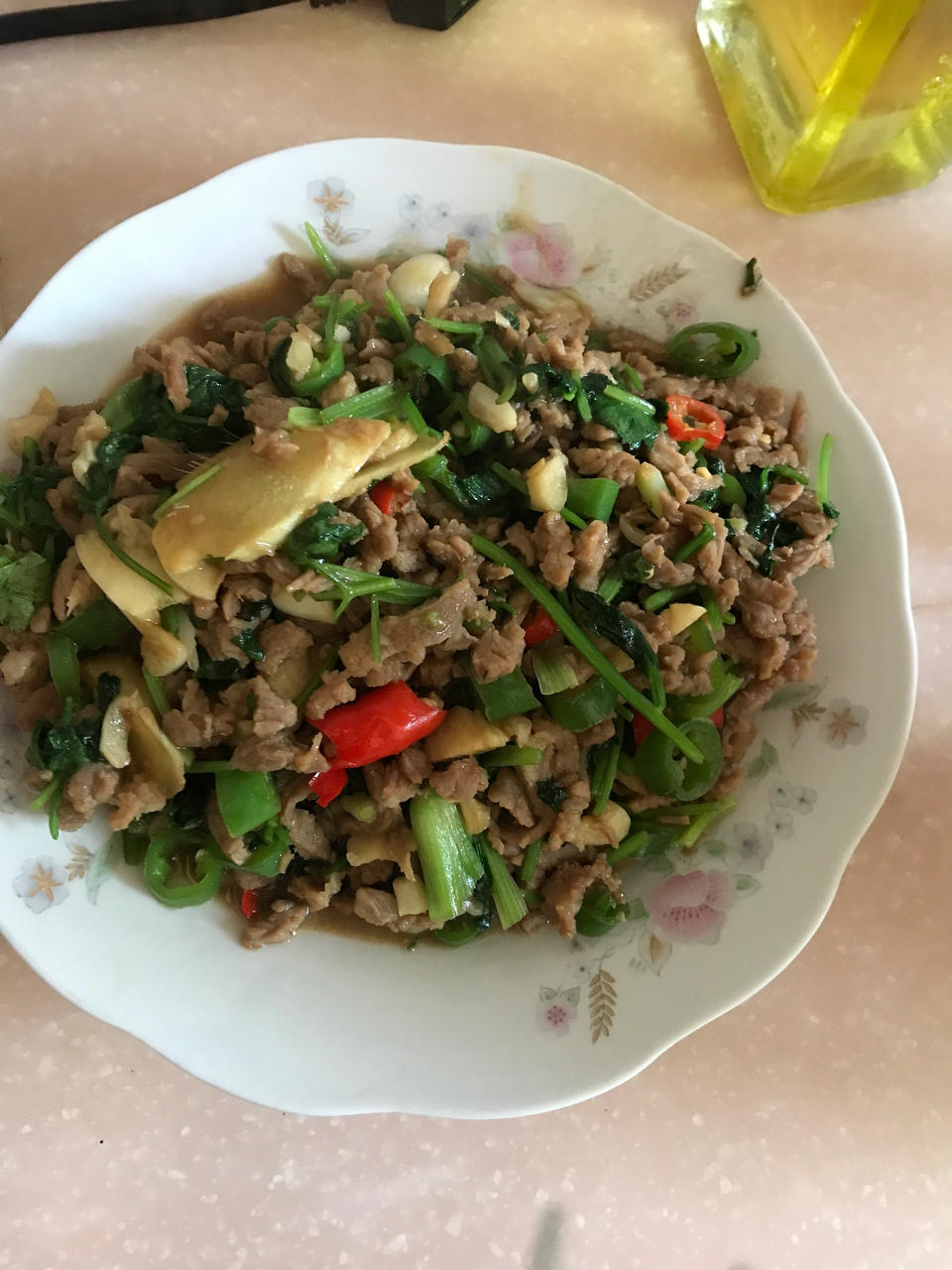 小炒黄牛肉，肉嫩味香！太好吃了简直是米饭杀手！