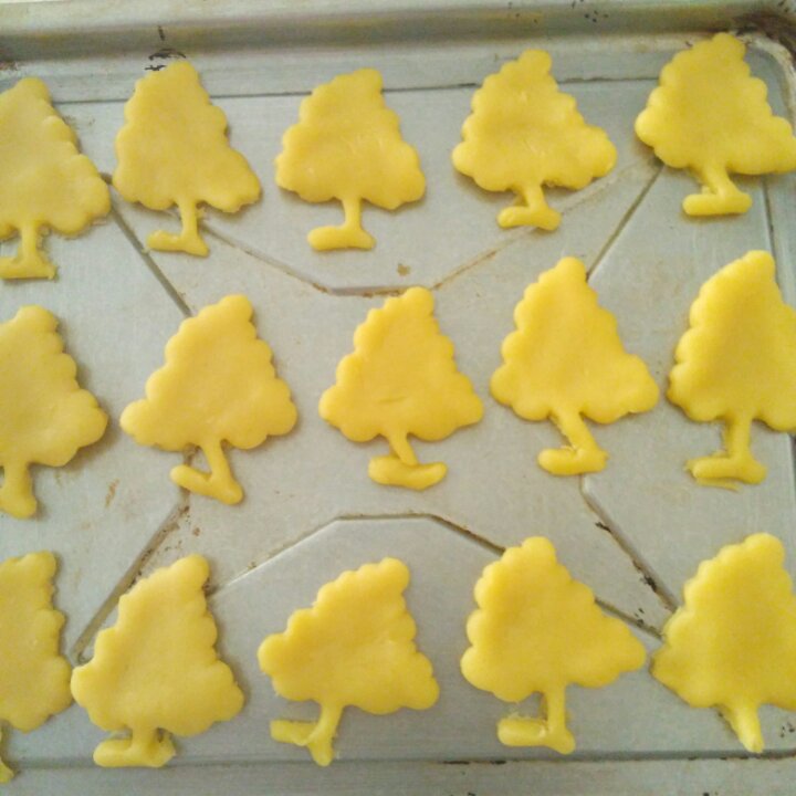 超简单！好吃又平整的糖霜饼干底的做法（附贴心小提示哦）