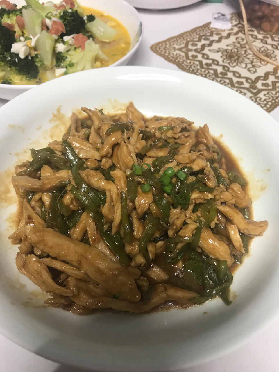 巨好吃的青椒炒鸡胸肉丝，超下饭