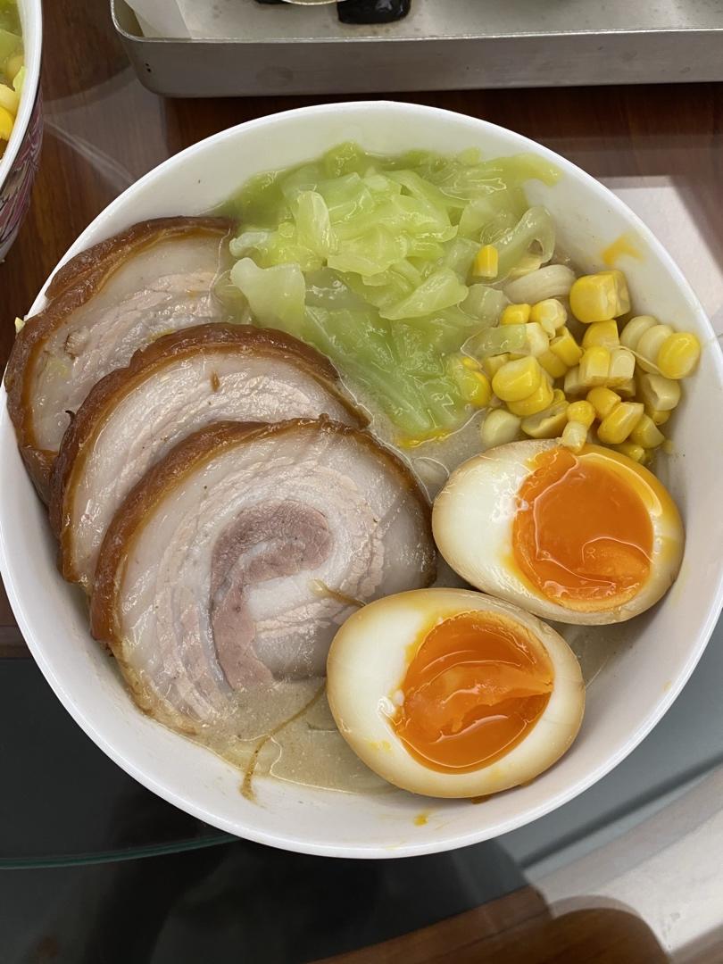 不用熬骨汤的豚骨拉面汤底