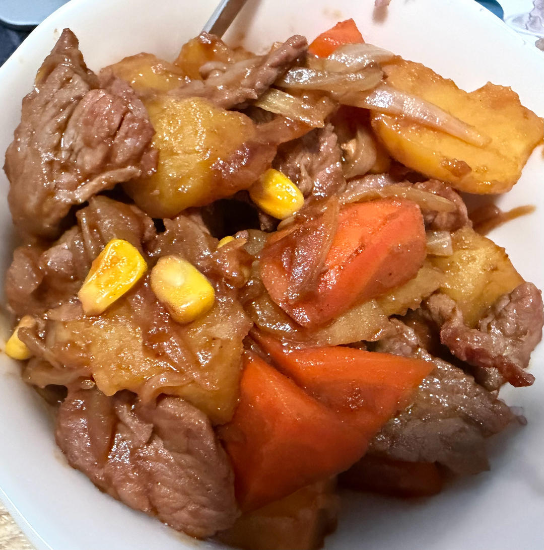 好吃到舔碗底的土豆肥牛拌饭