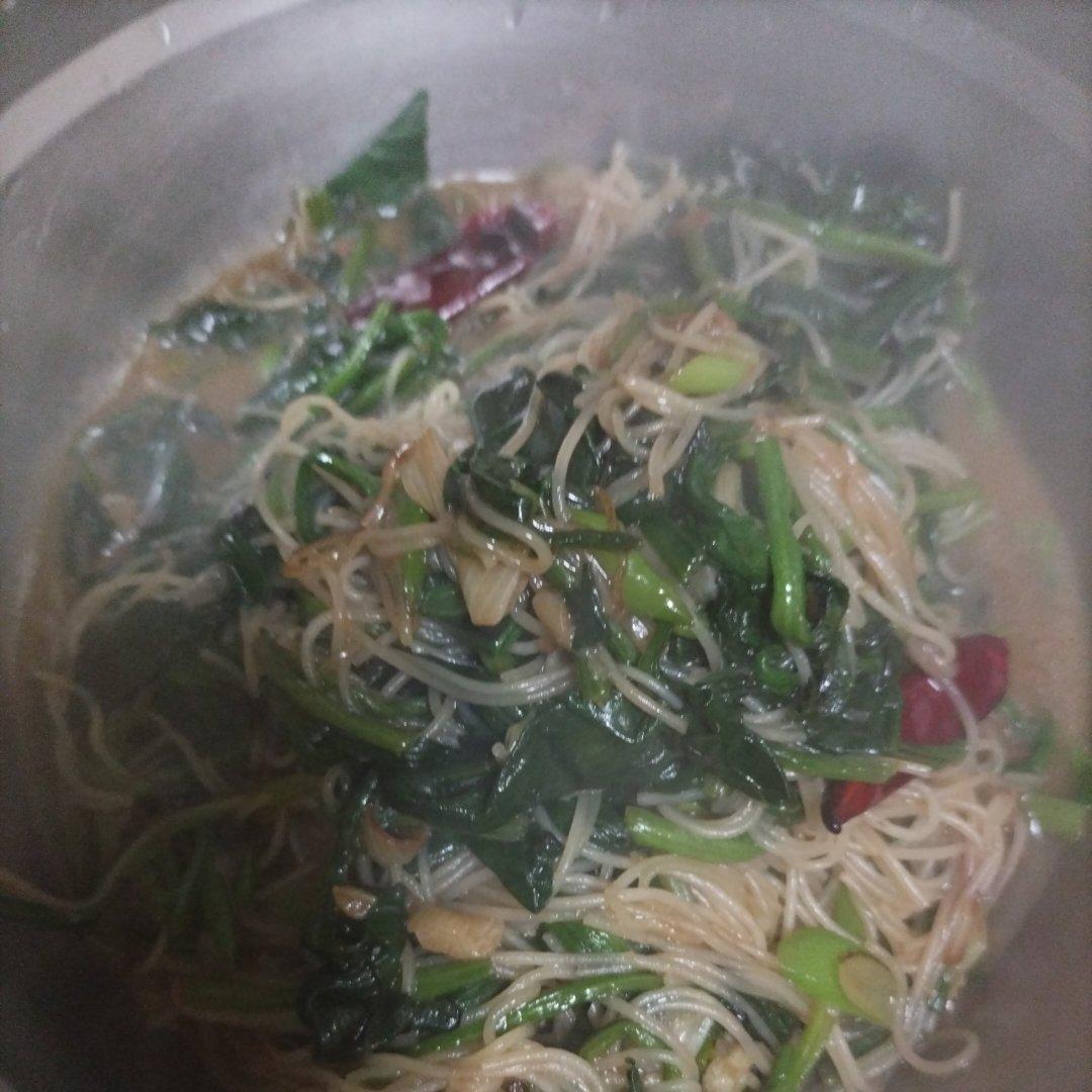 万能凉拌菜料汁（凉拌菠菜粉丝）