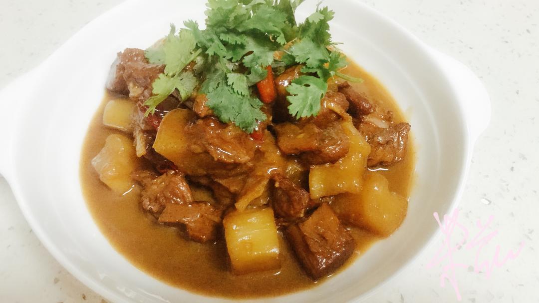 酒香萝卜牛腩煲