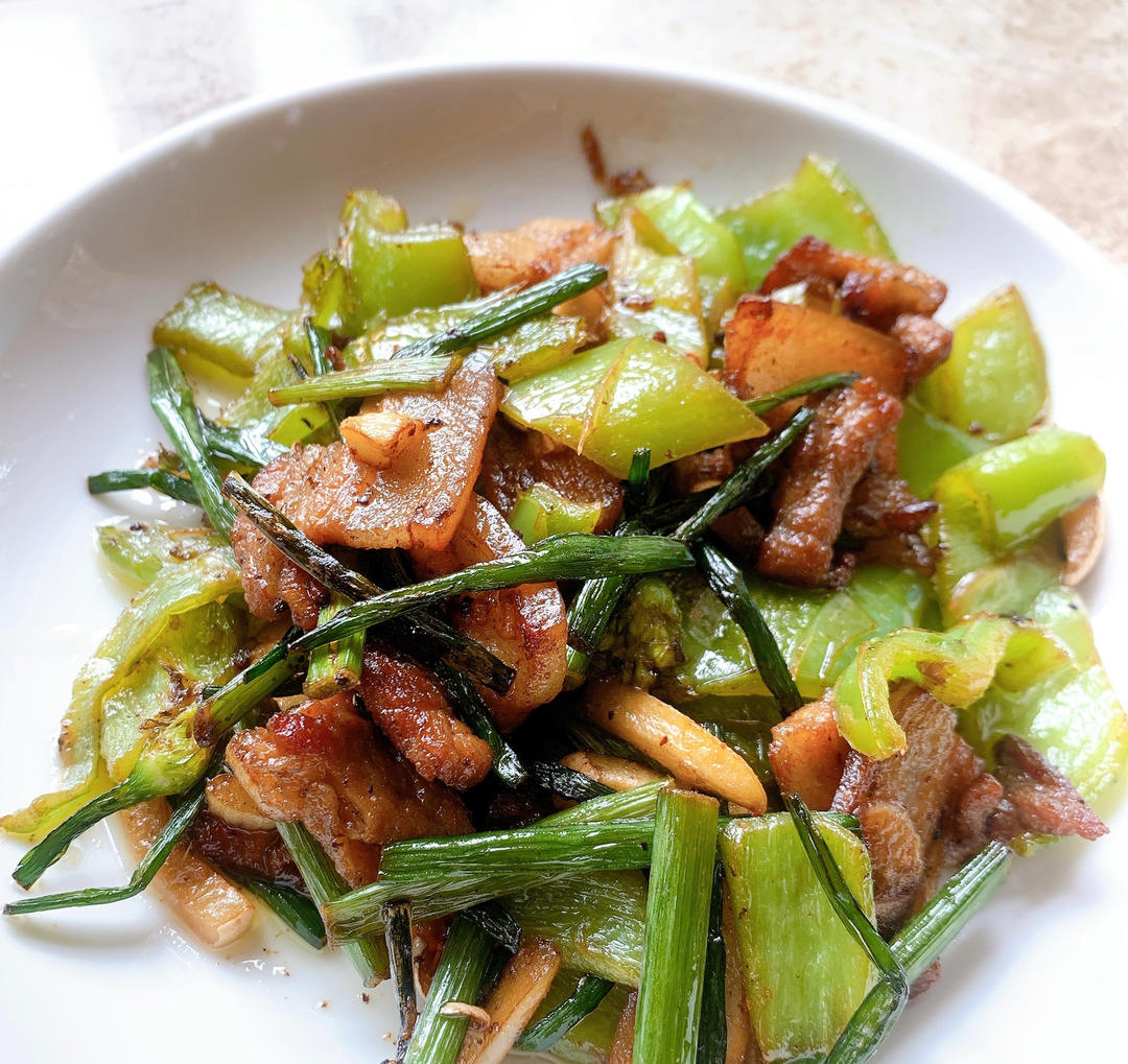 家常回锅肉（只需三种调料）