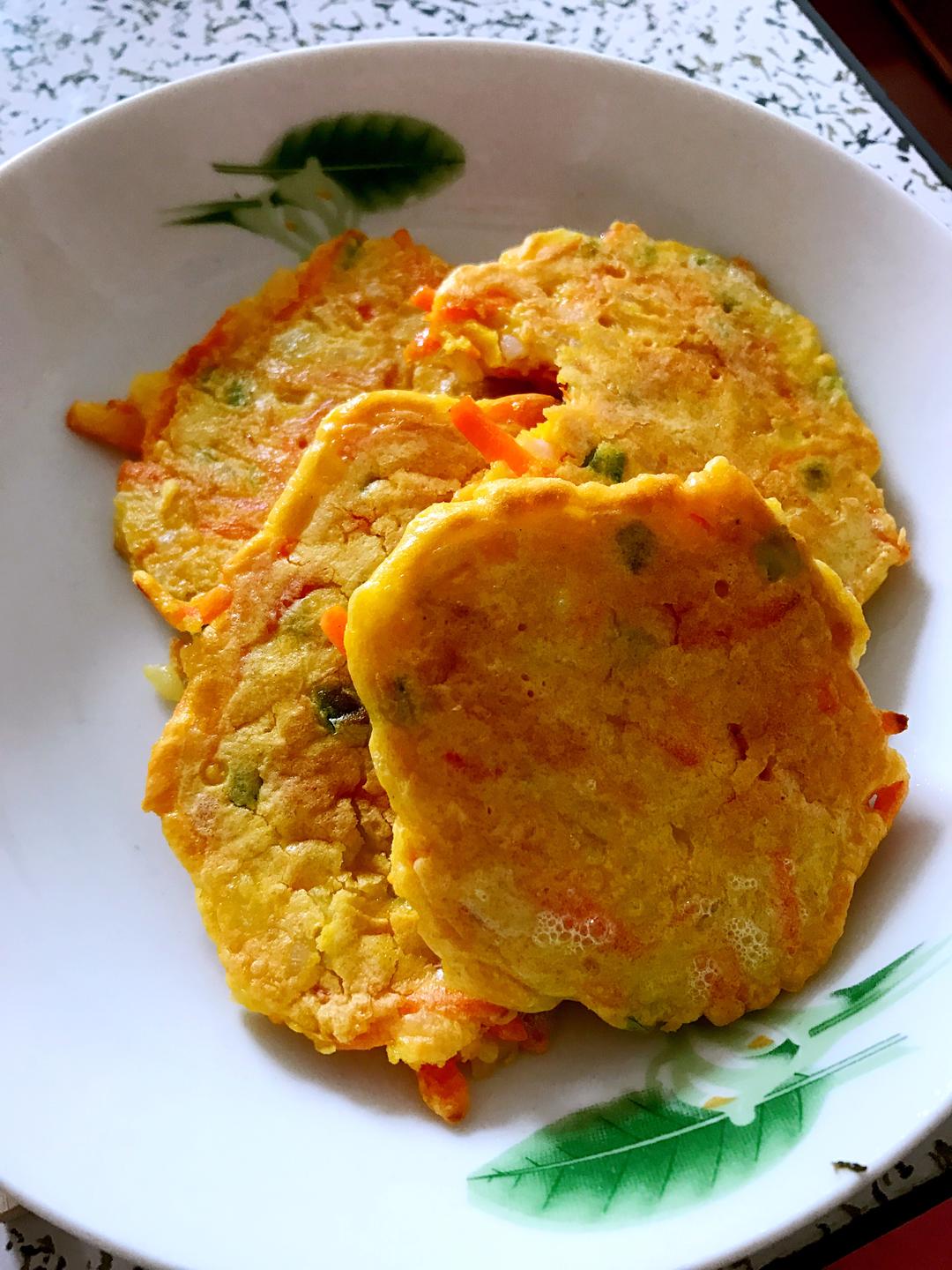 红萝卜鸡蛋饼（一岁以上）