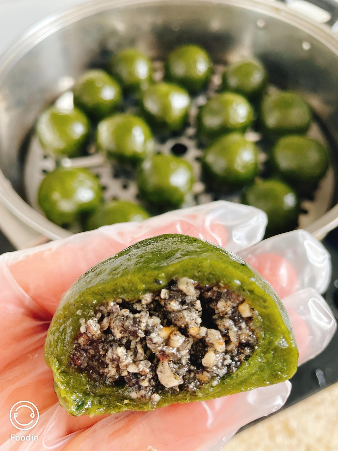 清明必吃的艾草青团