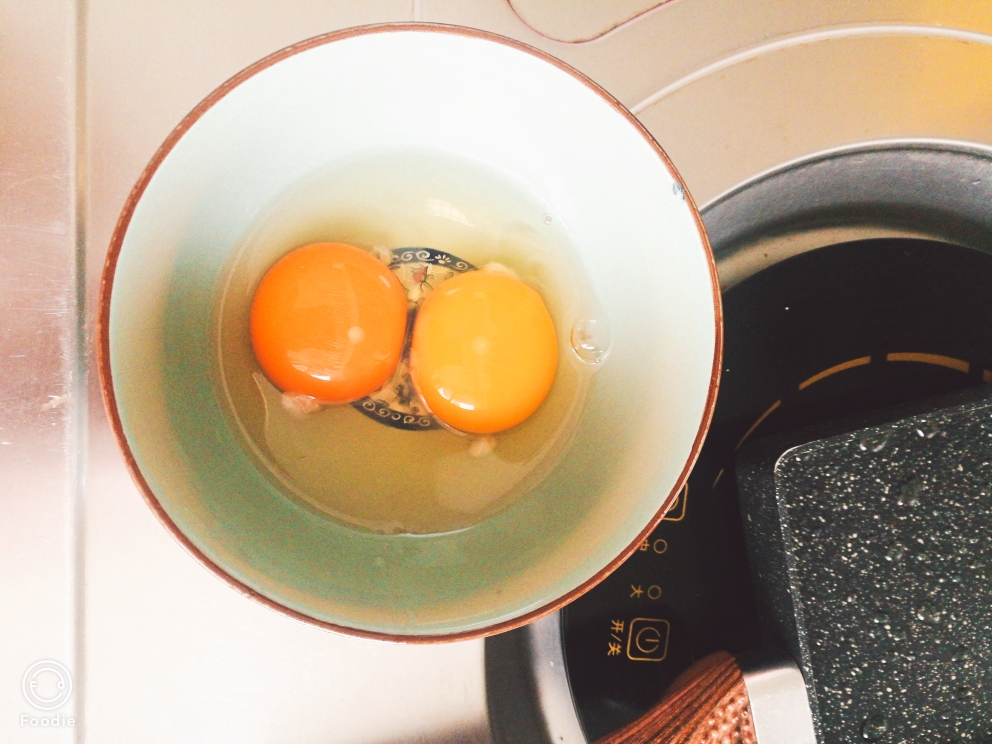 零失败五分钟快手早餐，肉松芝士厚蛋烧（低碳生酮）的做法 步骤1