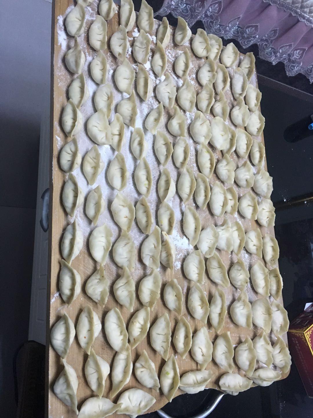 核桃三鲜饺的做法