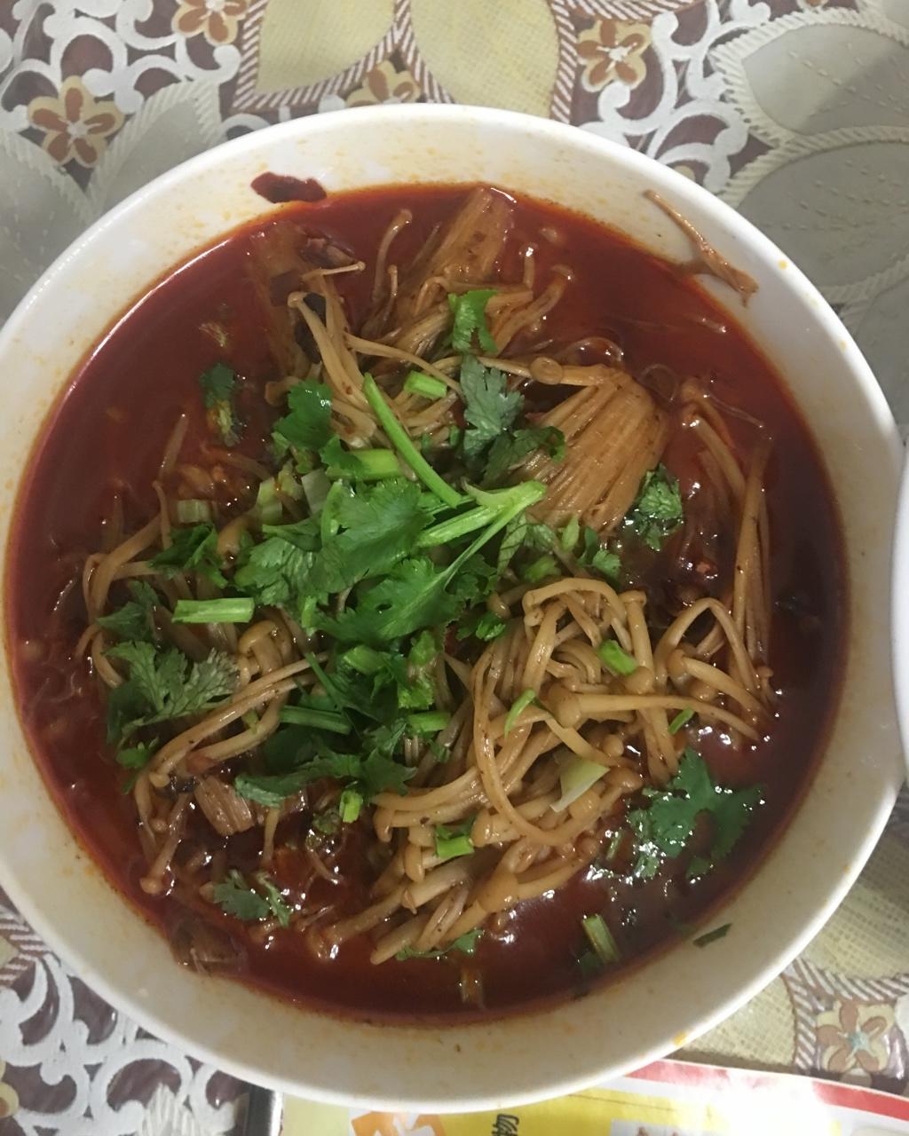 香辣水煮金针菇