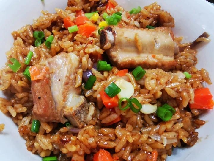 【排骨焖饭】