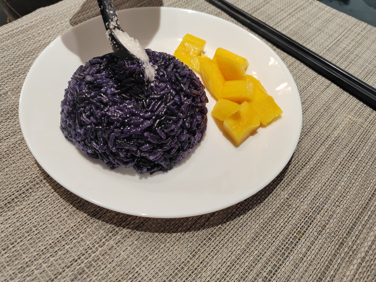 芒果乌汁糯米饭