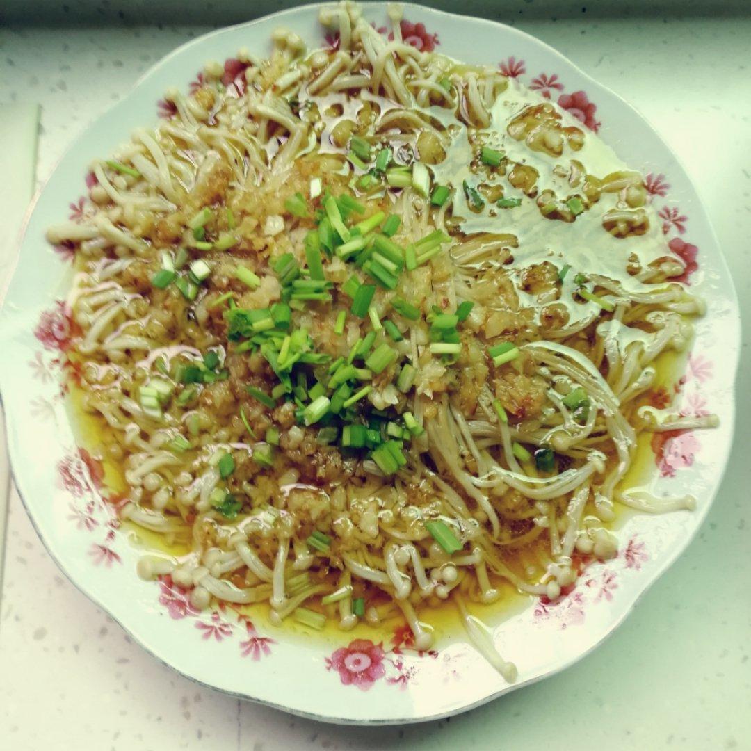蒜蓉蒸金针菇