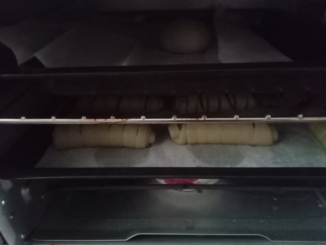 抹茶奶露面包的做法 步骤4