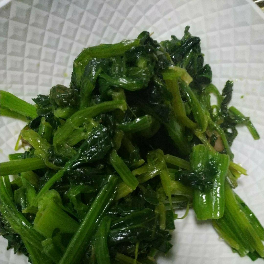 蒜蓉炒菠菜