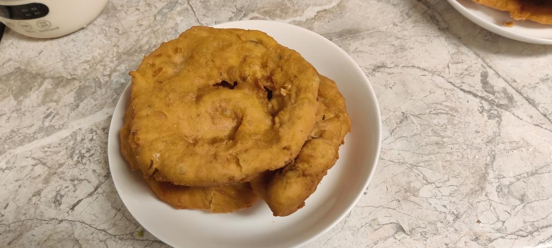 早餐店炸葱油饼 外酥里软 葱香味十足 附细节视频详解