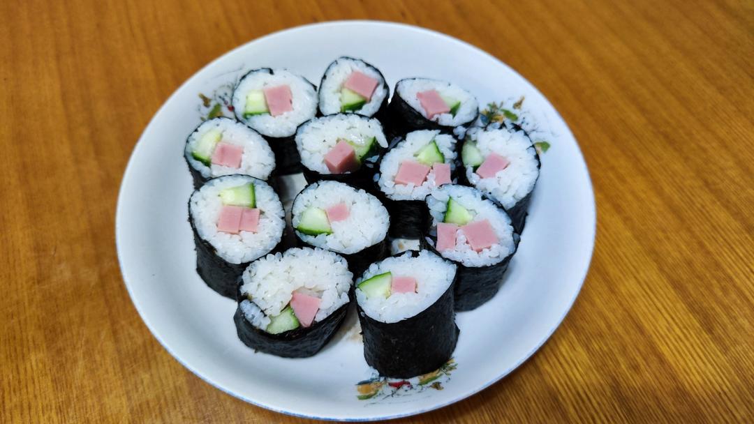 自制寿司（含寿司醋配方和超详细寿司卷法）