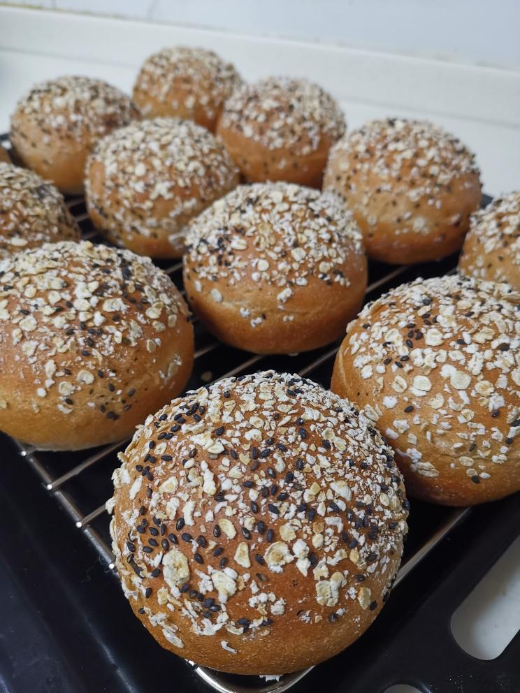 🍔低卡全麦汉堡胚｜低糖低油｜超柔软｜一次发酵｜省时省力