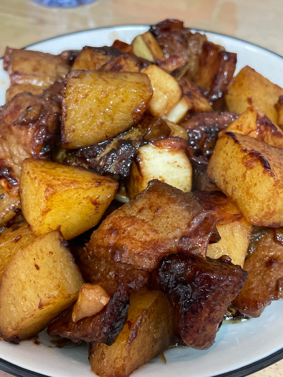 红烧肉炖土豆（丝毫不腻）