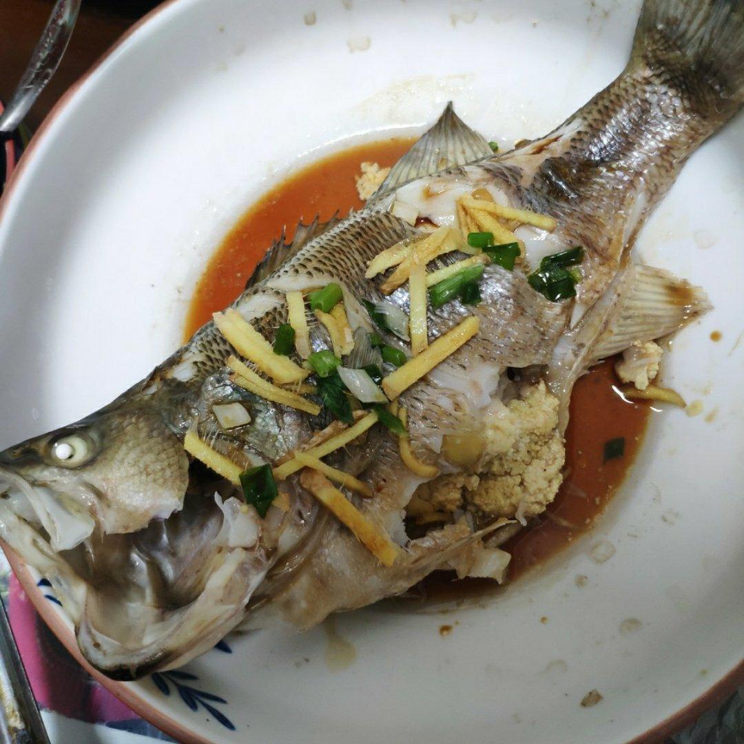 清蒸鲈鱼